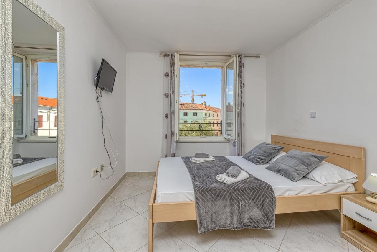 Rooms Vitoria On Joakim Square Poreč Eksteriør bilde